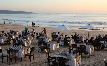 Best Romantic Seafood Dinner at Jimbaran Beach Sunset