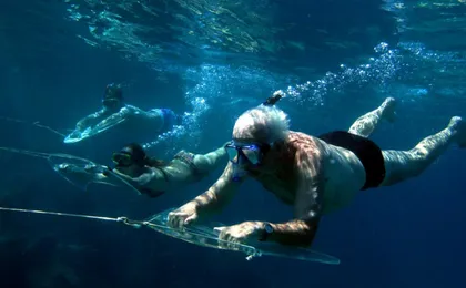 Underwater boat tour with lunch