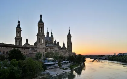 Zaragoza Scavenger Hunt and Highlights Self-Guided Tour