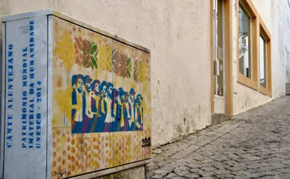 Self-guided discovery walk of Évora's cobbled streets and gardens