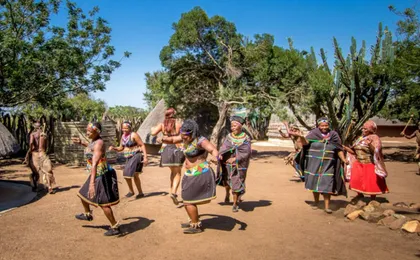 Zulu cultural tour to the Valley of a Thousand Hills from Durban