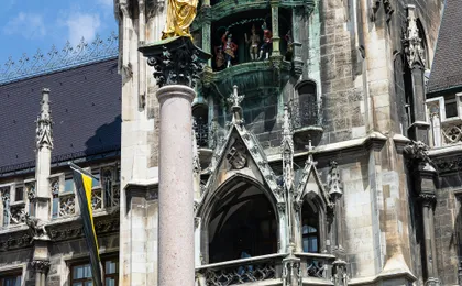 24-hour grand hop-on hop-off bus tour of Munich