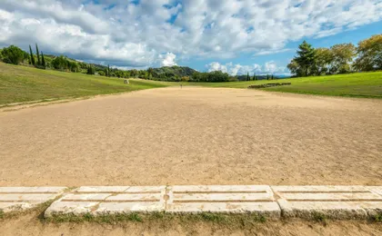 Guided tour of ancient Olympia with digital interactive visit