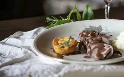 Dining Experience at a local's Home in Cortona with Show Cooking