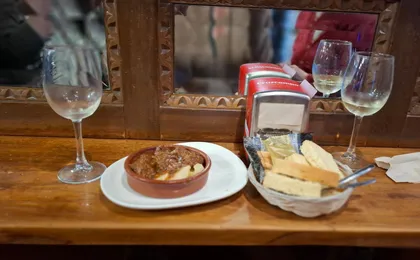 Cadiz Food Tour with Tapas & Drinks with a Local