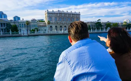 Bosphorus boat tour and audio guide app