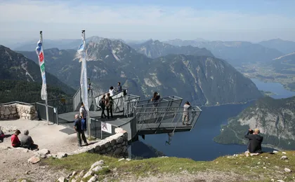 Hallstatt half-day trip from Salzburg by bus