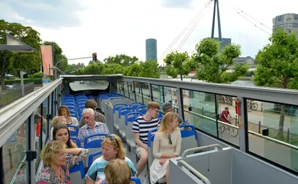 Frankfurt skyline tour by bus