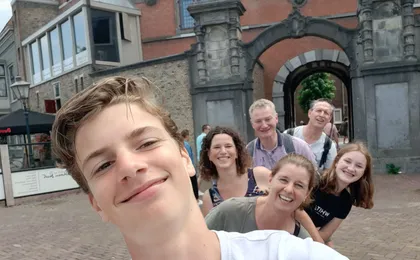 Self guided tour with interactive city game of Dordrecht