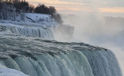 Niagara Falls night illumination tour