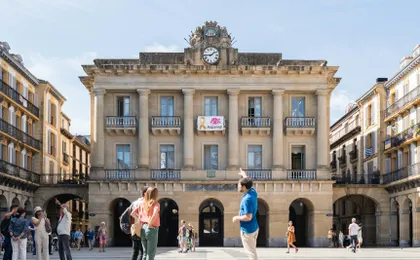 San Sebastian, Bilbao and Guggenheim tour from Biarritz or Bayonne