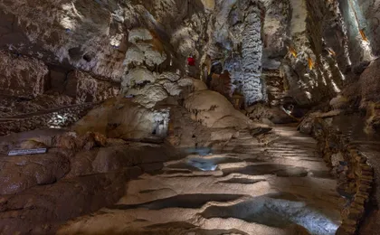 Natural bridge caverns discovery tour