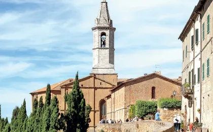 Pienza and Montepulciano food and wine tour from Siena