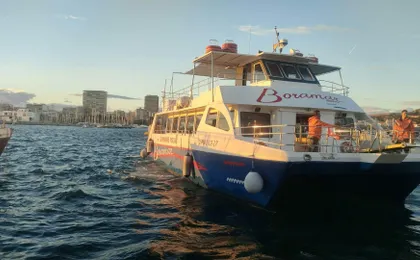 Catamaran Cruise with Mussel Tasting and Wine from Denia