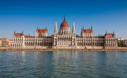 Budapest grand city tour with Parliament visit