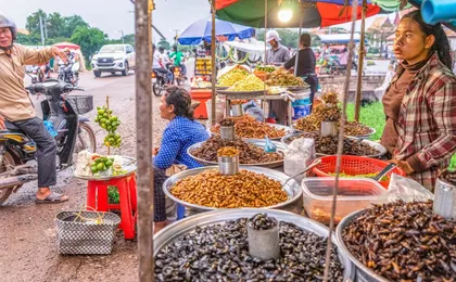 Evening food tour in Phnom Penh