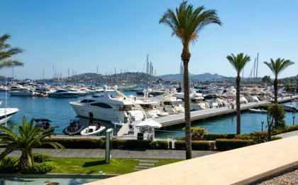 Bodrum Peninsula highlights tour with bazaar visit