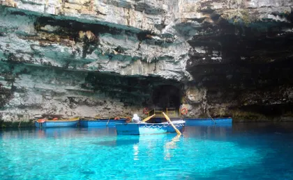 Premier Kefalonia tour with Lake Melissani, boat trip and optional lunch