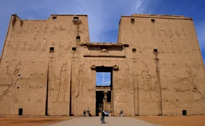 PRIVATE TOUR TO KOM OMBO AND EDFU TEMPLES FROM ASWAN