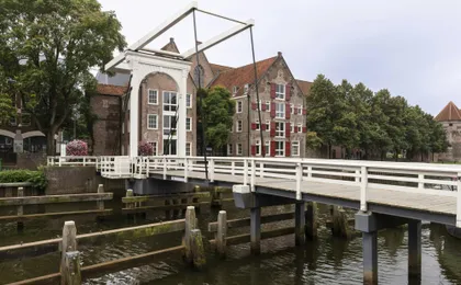 Zwolle audio walking tour with historic landmarks and hidden crown