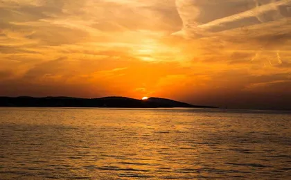 Sunset catamaran trip from Altea