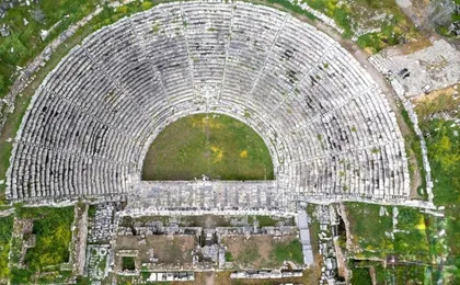 Daily guided Pamukkale tour with pick-up from Denizli Airport