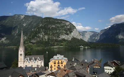 Hallstatt half-day trip from Salzburg by bus