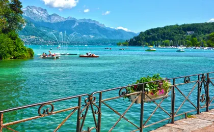 Private guided tour of Annecy's Historical Center