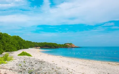 Trincomalee and Nilaveli beach Tour from Anuradhapura