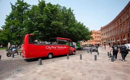 Citytour of Toulouse in panoramic minibus