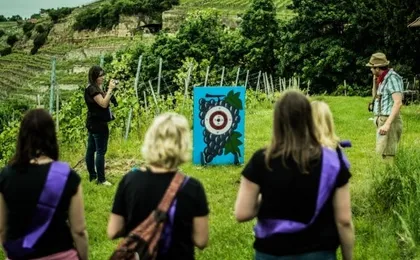 Guided wine walk with wine tasting near Stuttgart