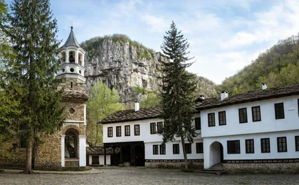 Dryanovo heritage and prehistoric Europe from Veliko Tarnovo