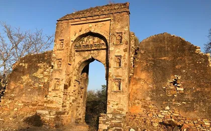 One Way Transfer From Bundi To Udaipur Drop With Optional Stop at Chittorgarh