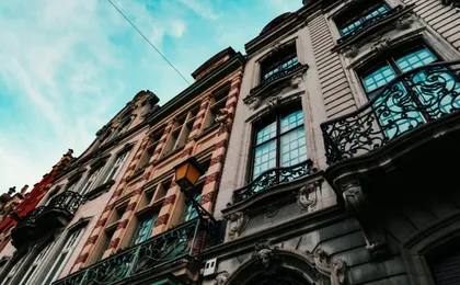 Self guided tour with interactive city game of Antwerp