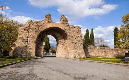 Starosel Thracian Tomb and Hisarya Roman Baths from Veliko Tarnovo