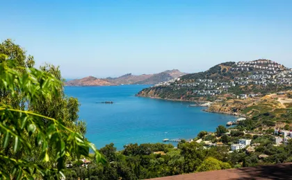 Bodrum Peninsula highlights tour with bazaar visit