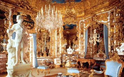 Neuschwanstein, Linderhof and panoramic bus tour in Oberammergau