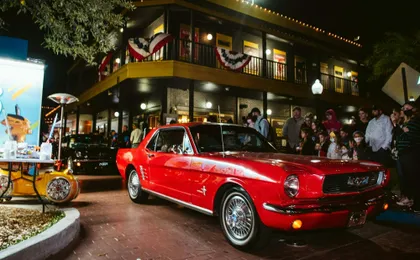 Old Town Kissimmee attractions and meal package