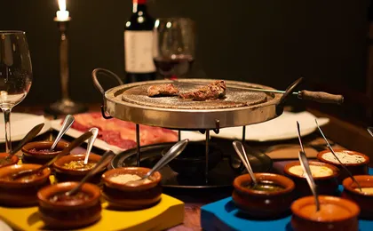 Swiss night in Gramado with fondue dinner