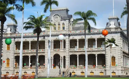 Self-guided walking audio tour in Honolulu