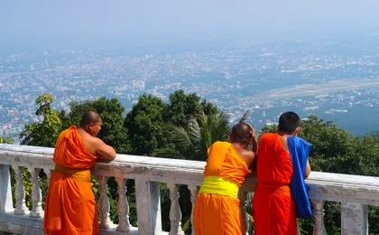 Doi Suthep  and Wat Pha Lat temples hiking tour