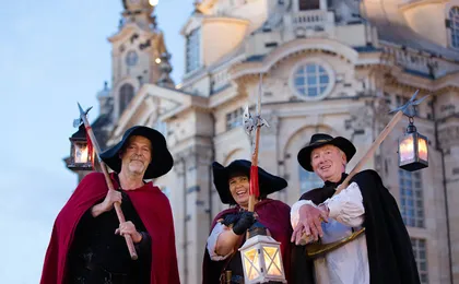 Guided night watchman walking tour in Dresden with nightcap