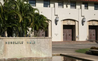 Self-guided walking audio tour in Honolulu
