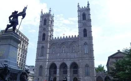 Walking tour of Old Montréal
