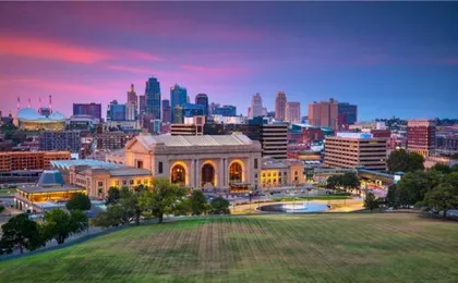 Kansas City downtown food tour with 7 tastings and burnt ends
