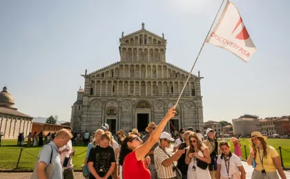 Square of Miracles Guided Tour with Optional Leaning Tower Tickets