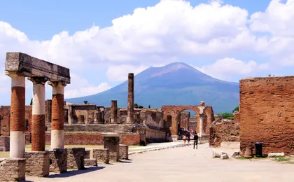 Pompeii small group tour from Maiori with skip-the-line tickets