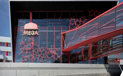 MEGA Mundo Estrella Galicia guided tour