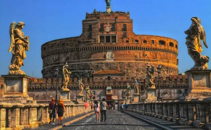 Rome Train Trip from Civitavecchia with Hop-On Hop-Off and Colosseum