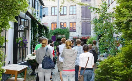 Courtyards and Alleys Guided Walking Tour in Lübeck